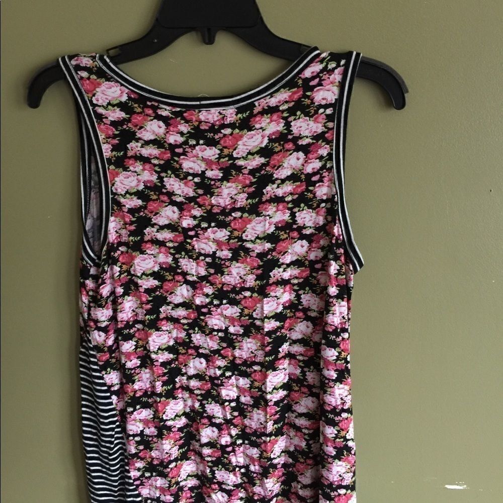 tank top - Picture 3 of 3